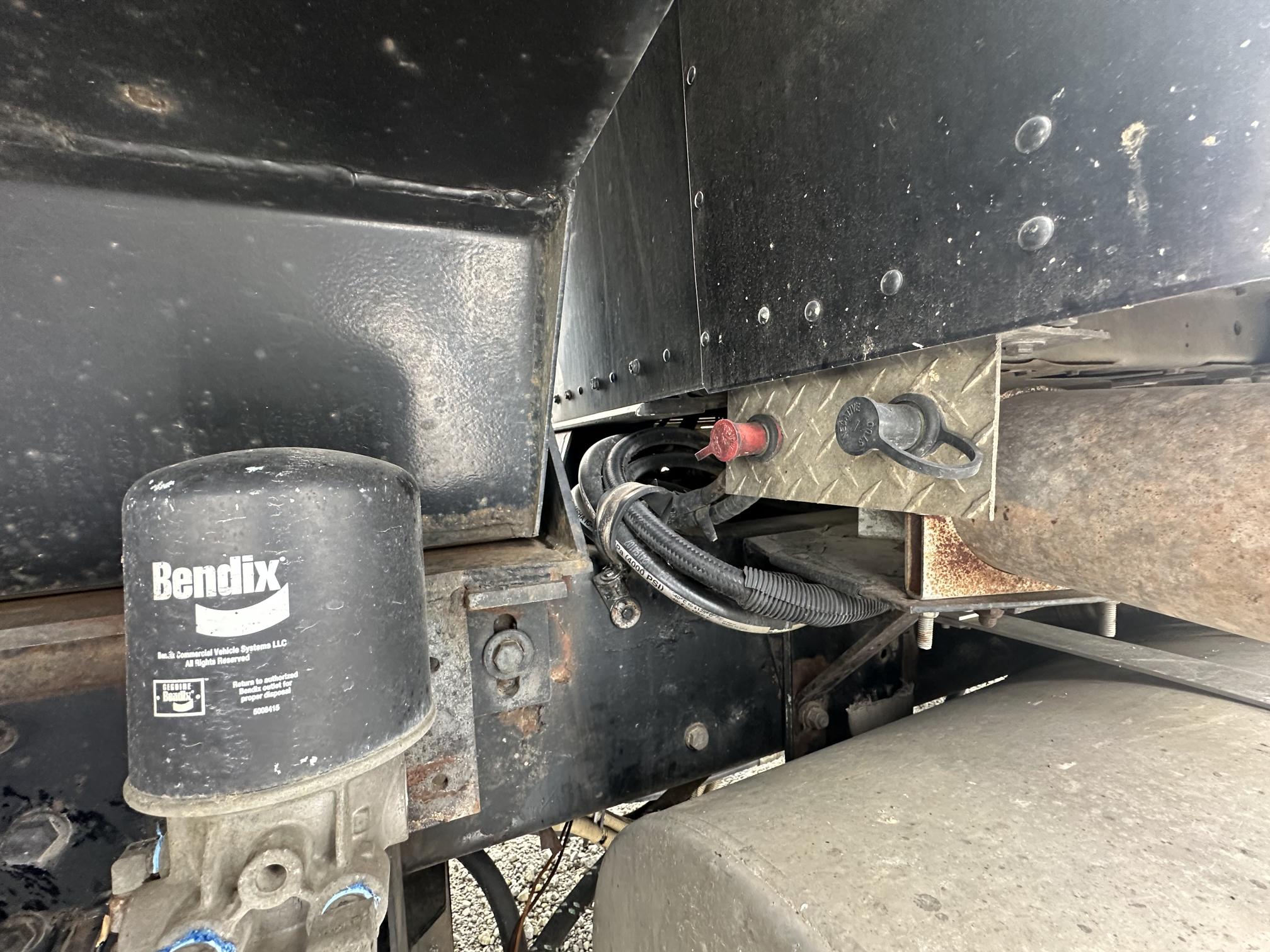 2002 KENWORTH T800 - Image 33