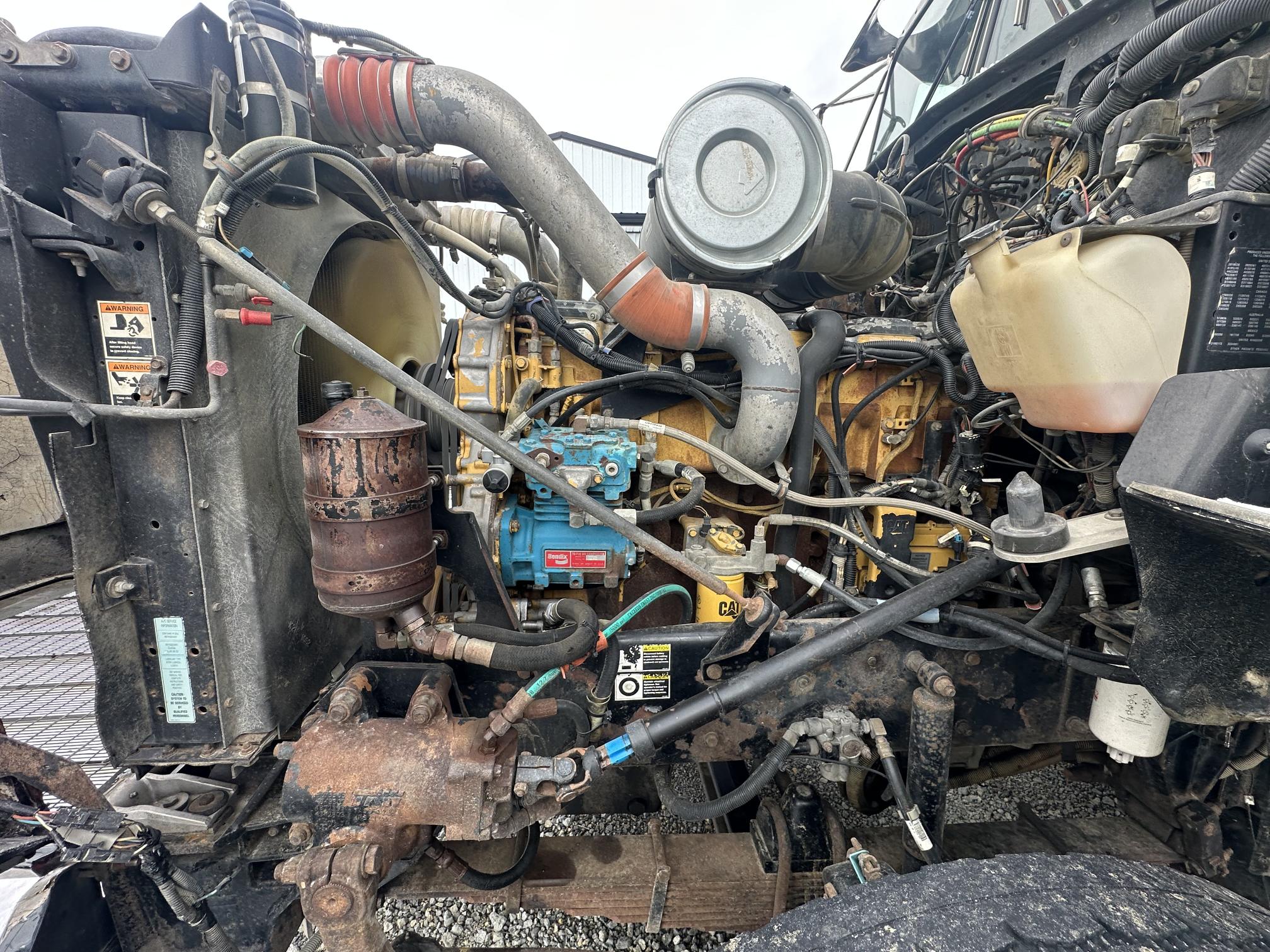 2002 KENWORTH T800 - Image 37