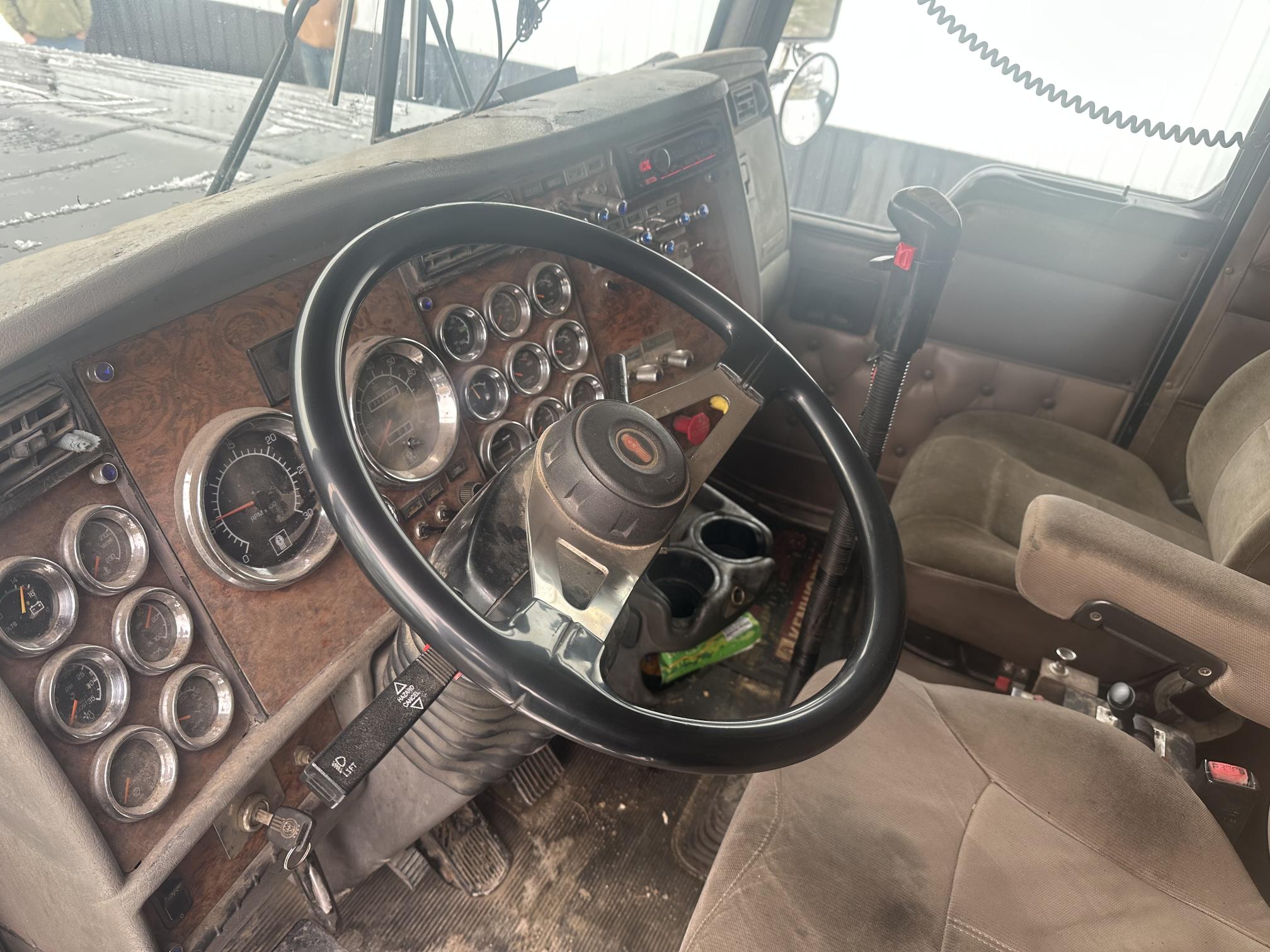 2002 KENWORTH T800 - Image 41