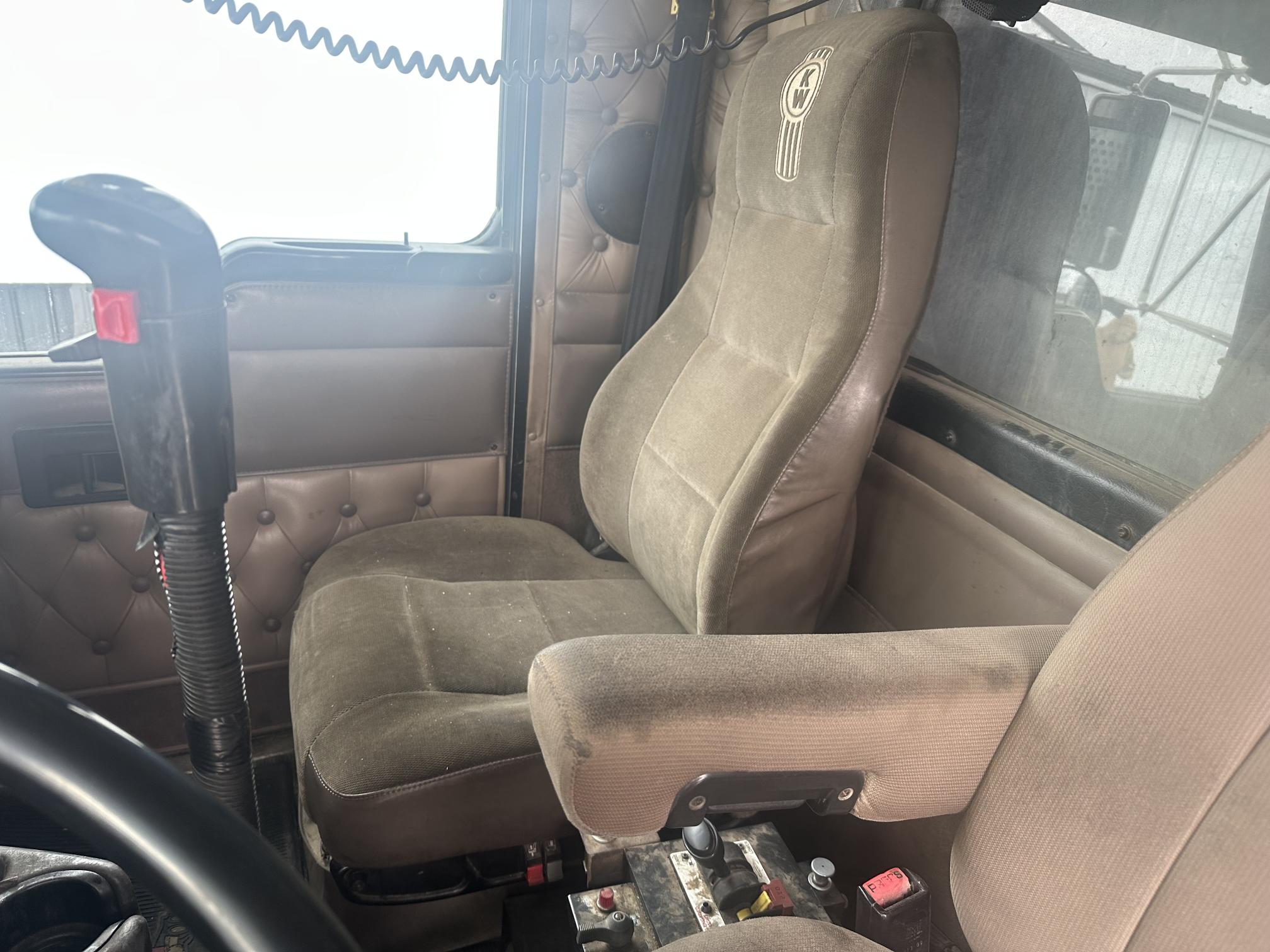 2002 KENWORTH T800 - Image 43