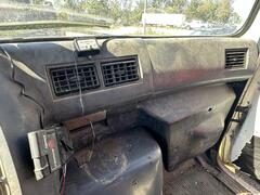 1993 FORD L9000 - Image 24