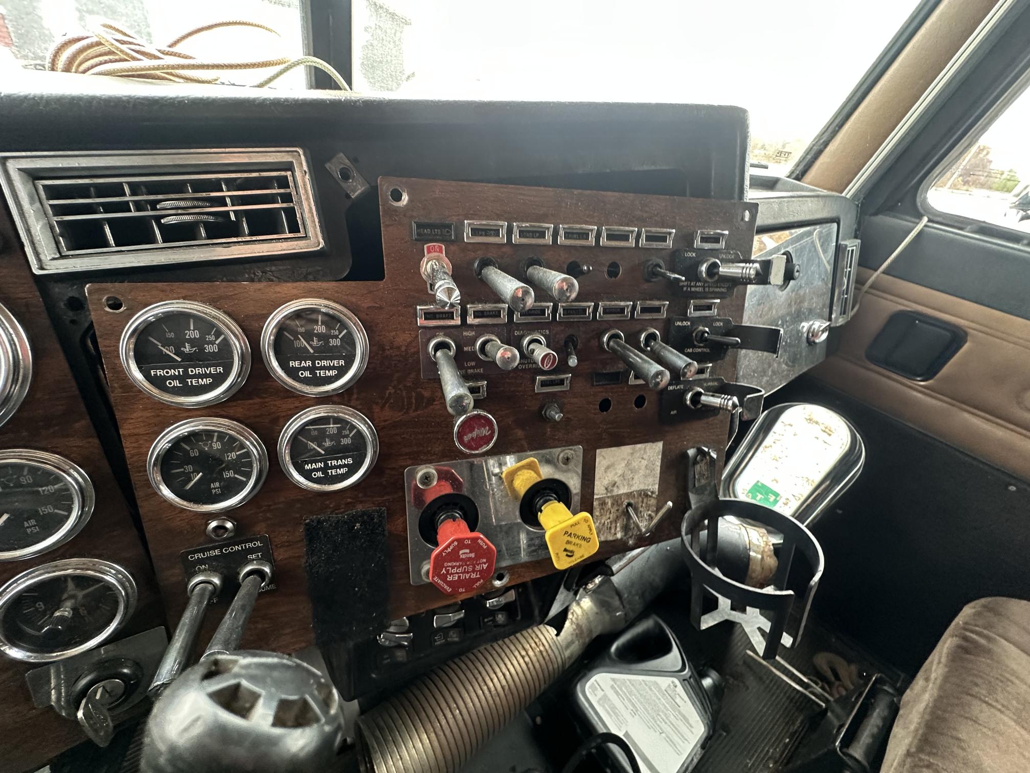 1998 PETERBILT 379 - Image 16