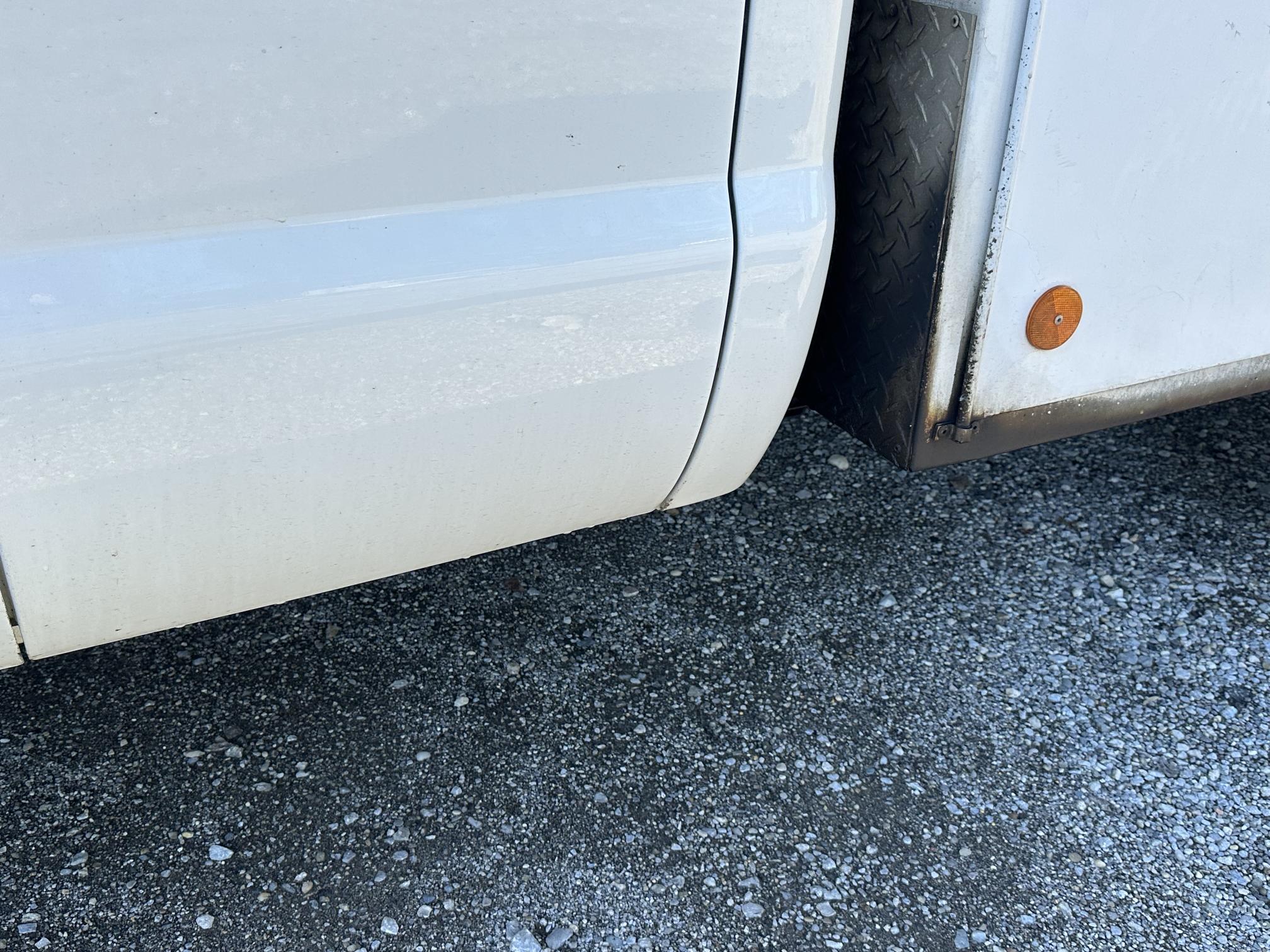 2011 FORD F350 - view 13 of 35