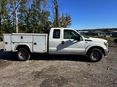 2011 FORD F350 - Image 8