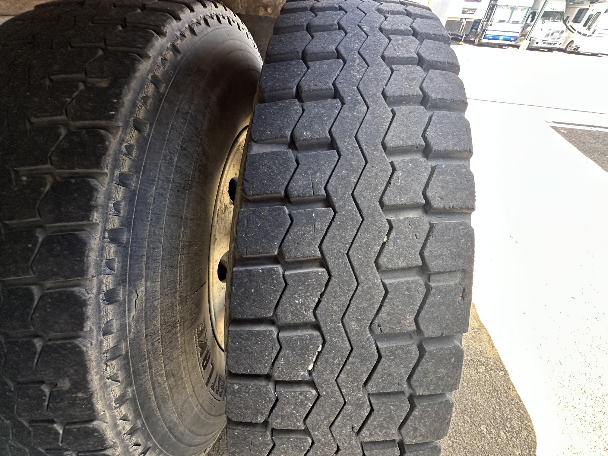 1999 MACK CL713 - view 19 of 48