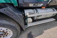 1999 MACK CL713 - Image 11