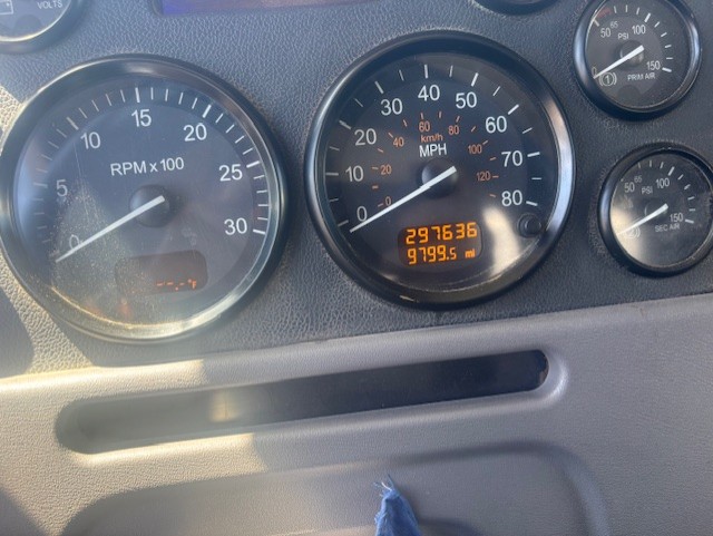 2012 PETERBILT 365 - view 7 of 13