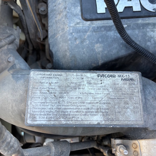 2017 PETERBILT 579 - view 13 of 26