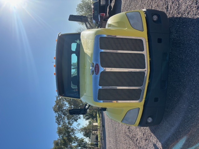 2017 PETERBILT 579 - view 10 of 26