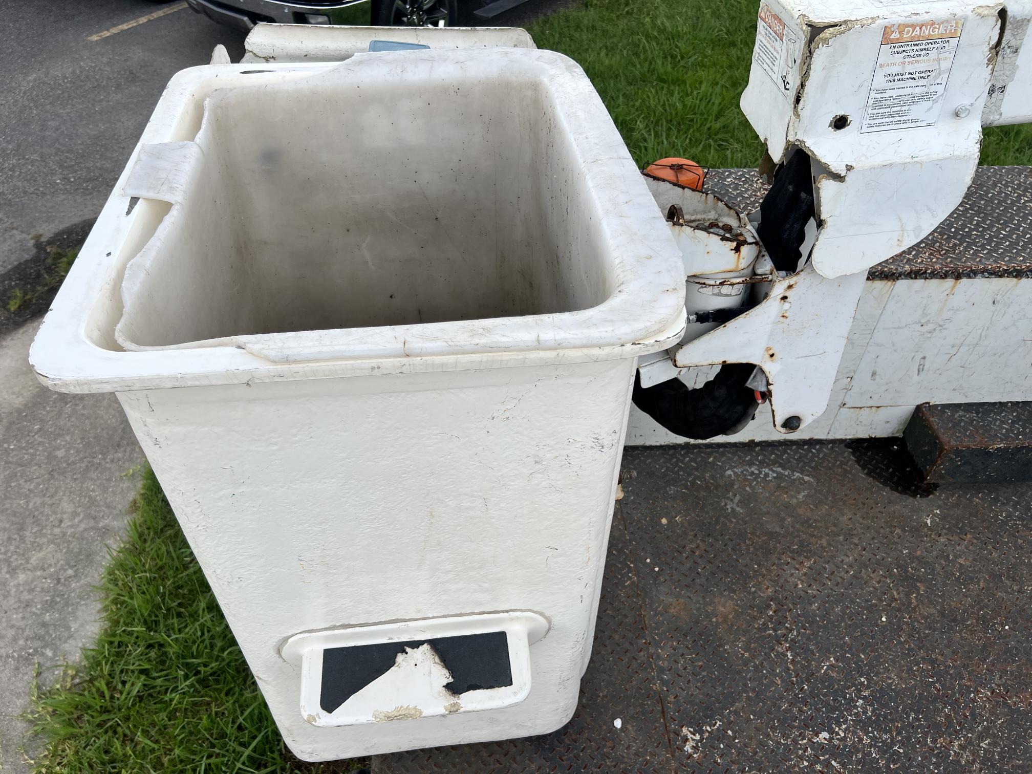 2008 FORD F450 - Image 13