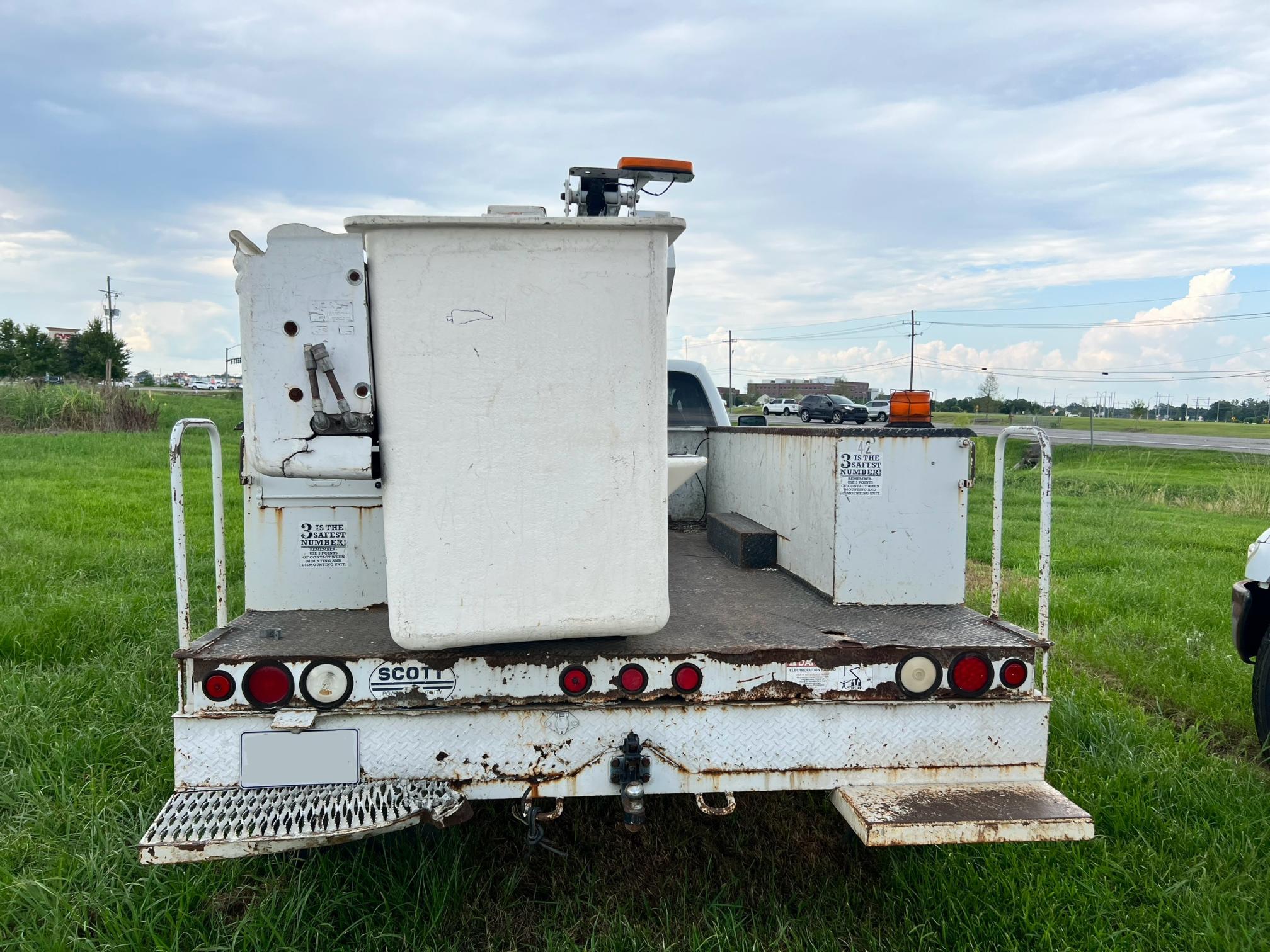 2008 FORD F450 - Image 9