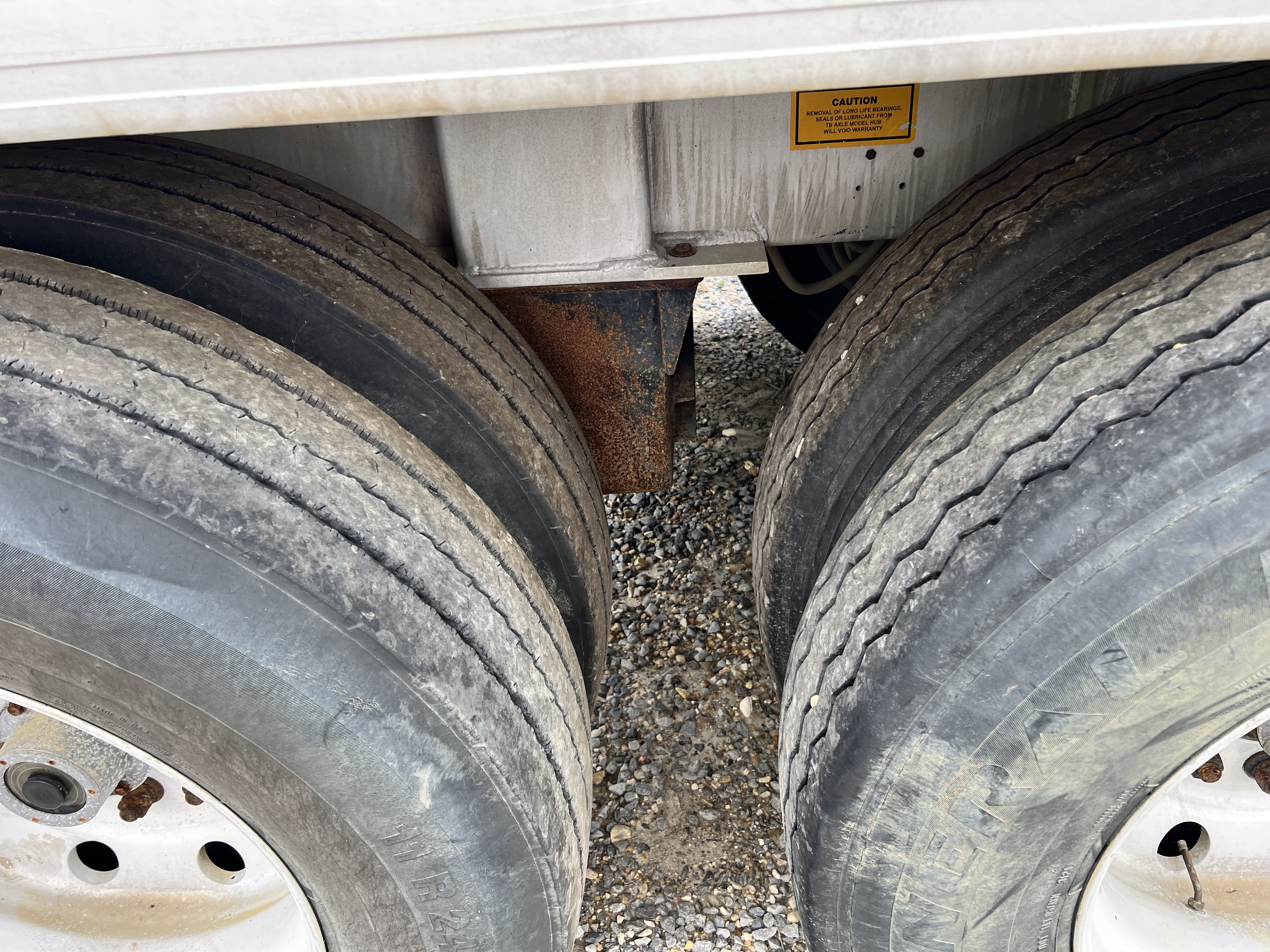 2005 MATE INC 30ft Dump Trailer - Image 20