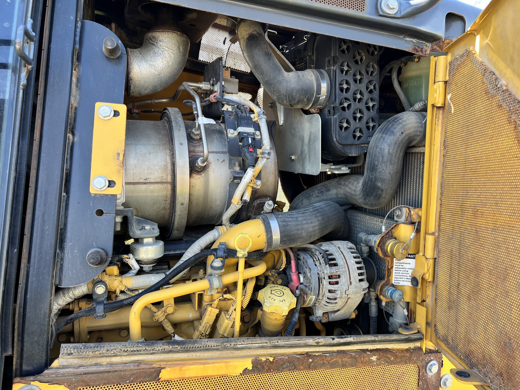 2014 DEERE 650K LGP - Image 22