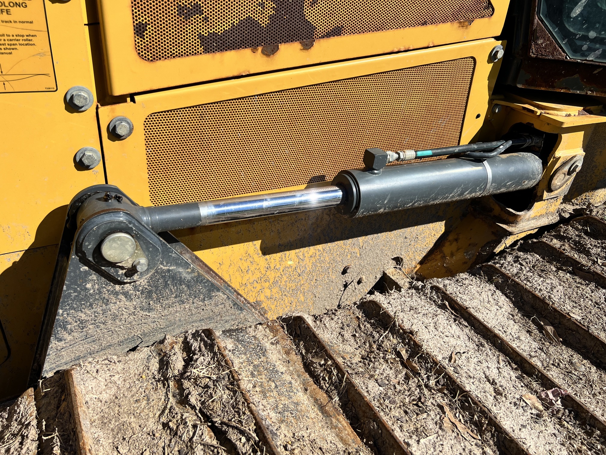 2014 DEERE 650K LGP - view 20 of 44