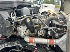 2019 FREIGHTLINER Cascadia - Image 22