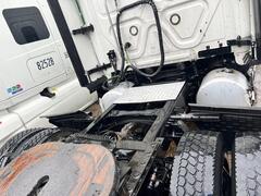 2019 FREIGHTLINER Cascadia - Image 10