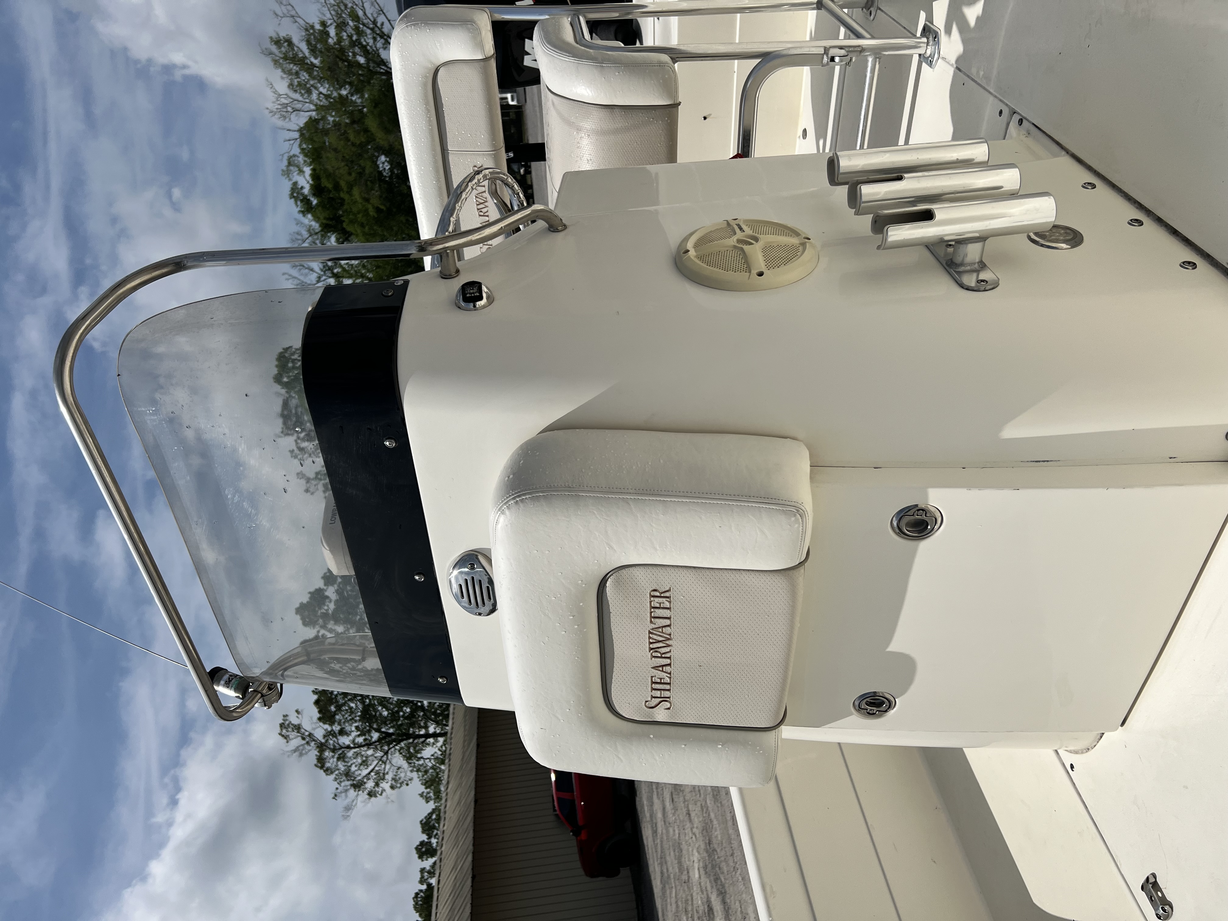 2011 SHEARWATER BOAT 23TE Bay Boat - Image 16