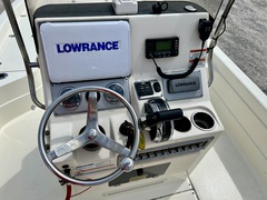 2011 SHEARWATER BOAT 23TE Bay Boat - Image 17