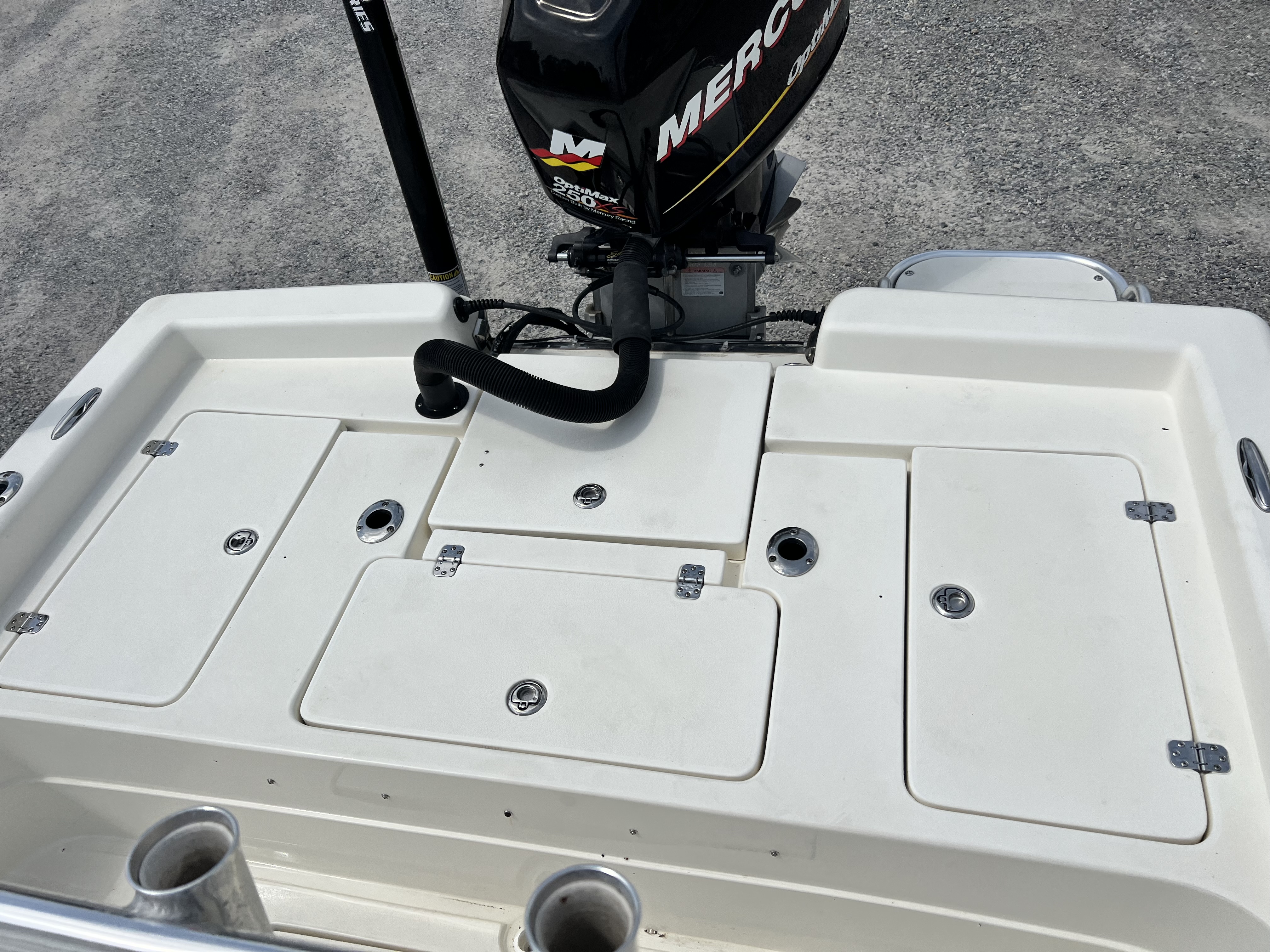 2011 SHEARWATER BOAT 23TE Bay Boat - Image 20