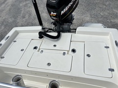 2011 SHEARWATER BOAT 23TE Bay Boat - Image 20