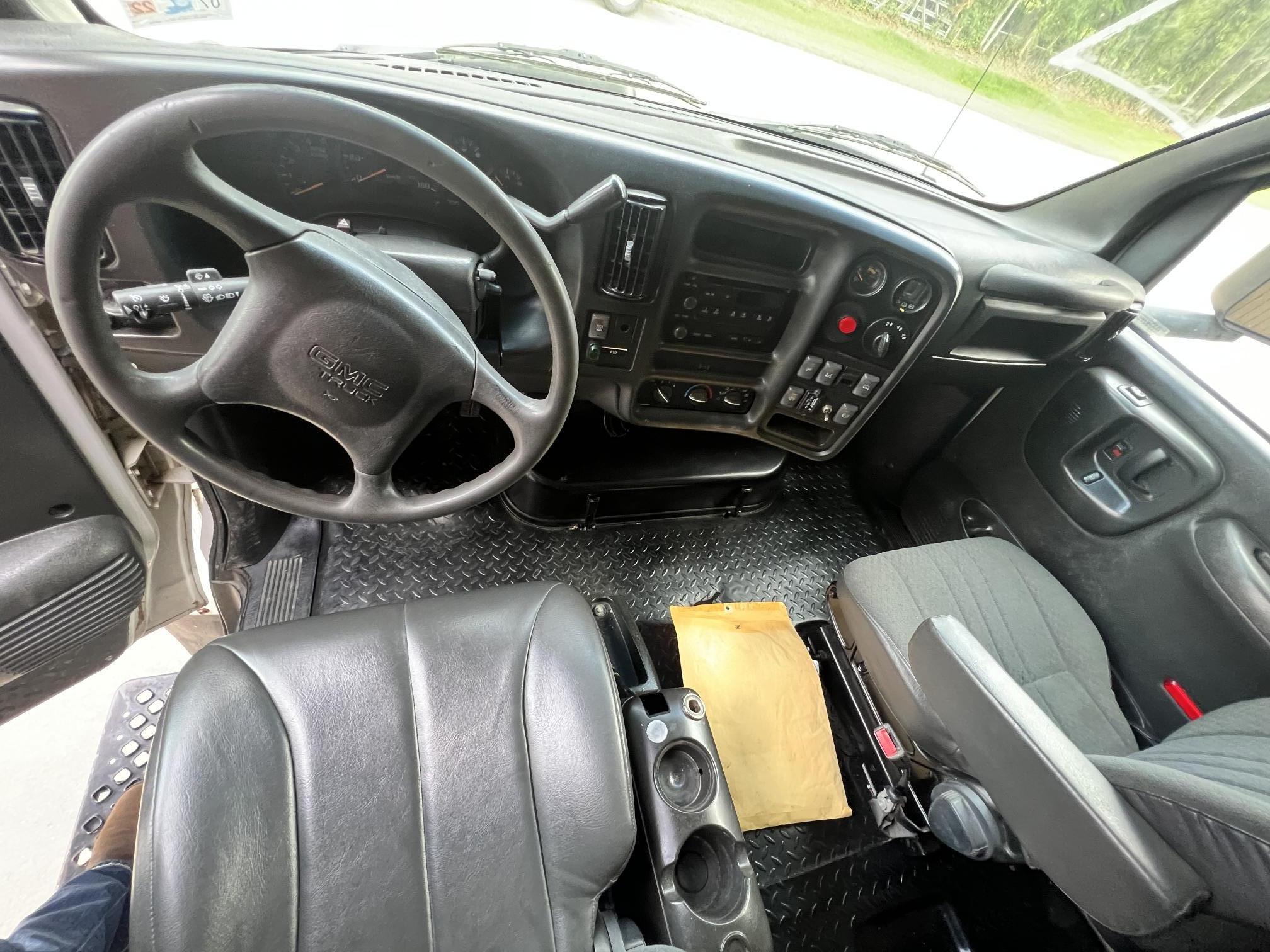 2007 GMC C5500 - view 10 of 43