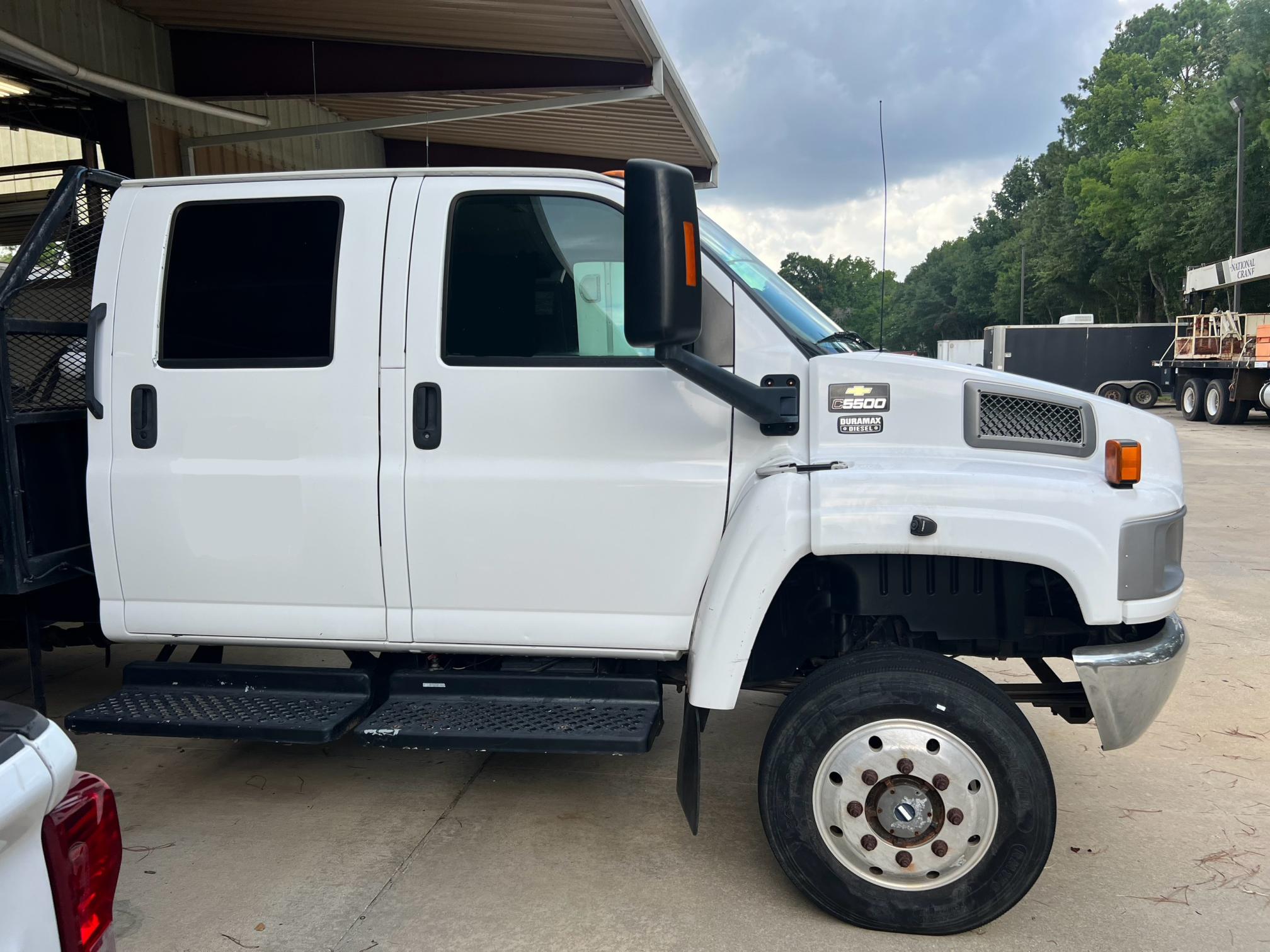 2007 GMC C5500 - view 4 of 43