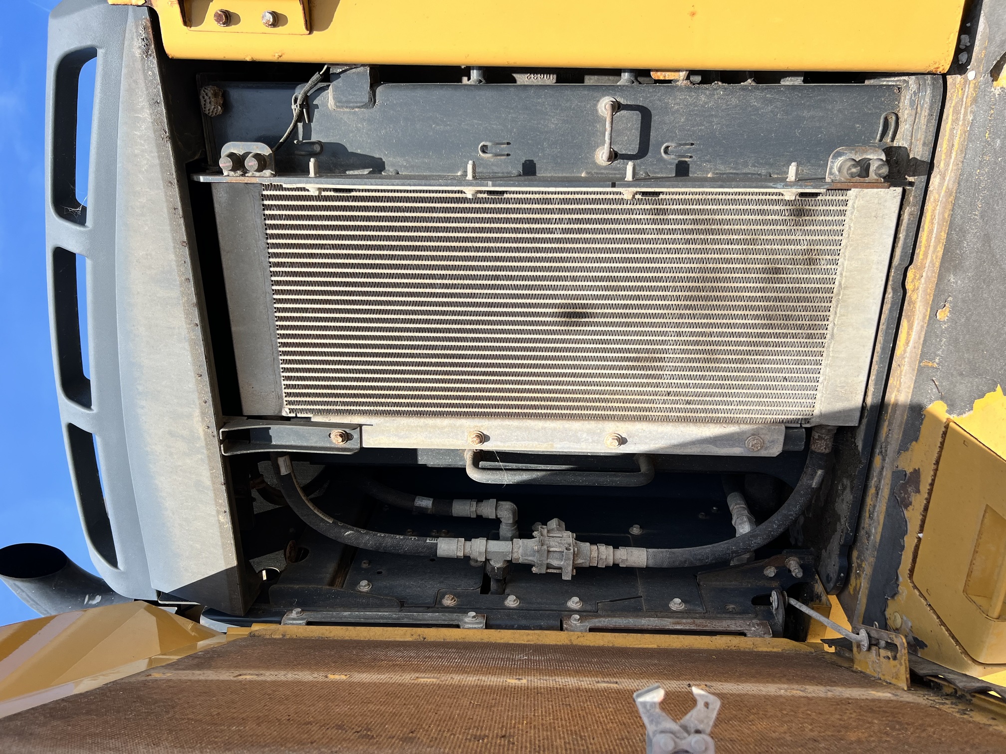 2015 DEERE 824K - Image 21