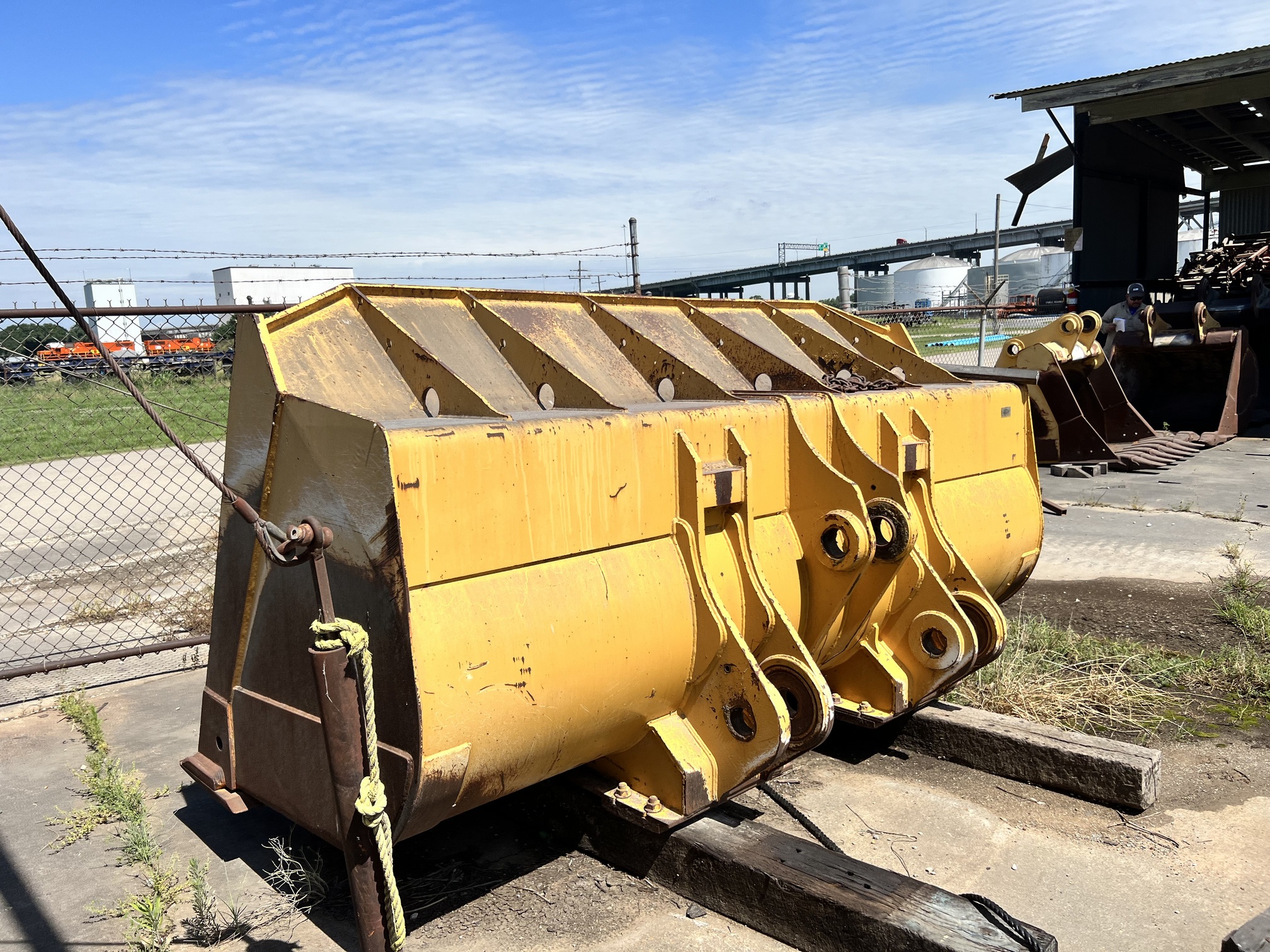 2015 DEERE 824K - Image 37