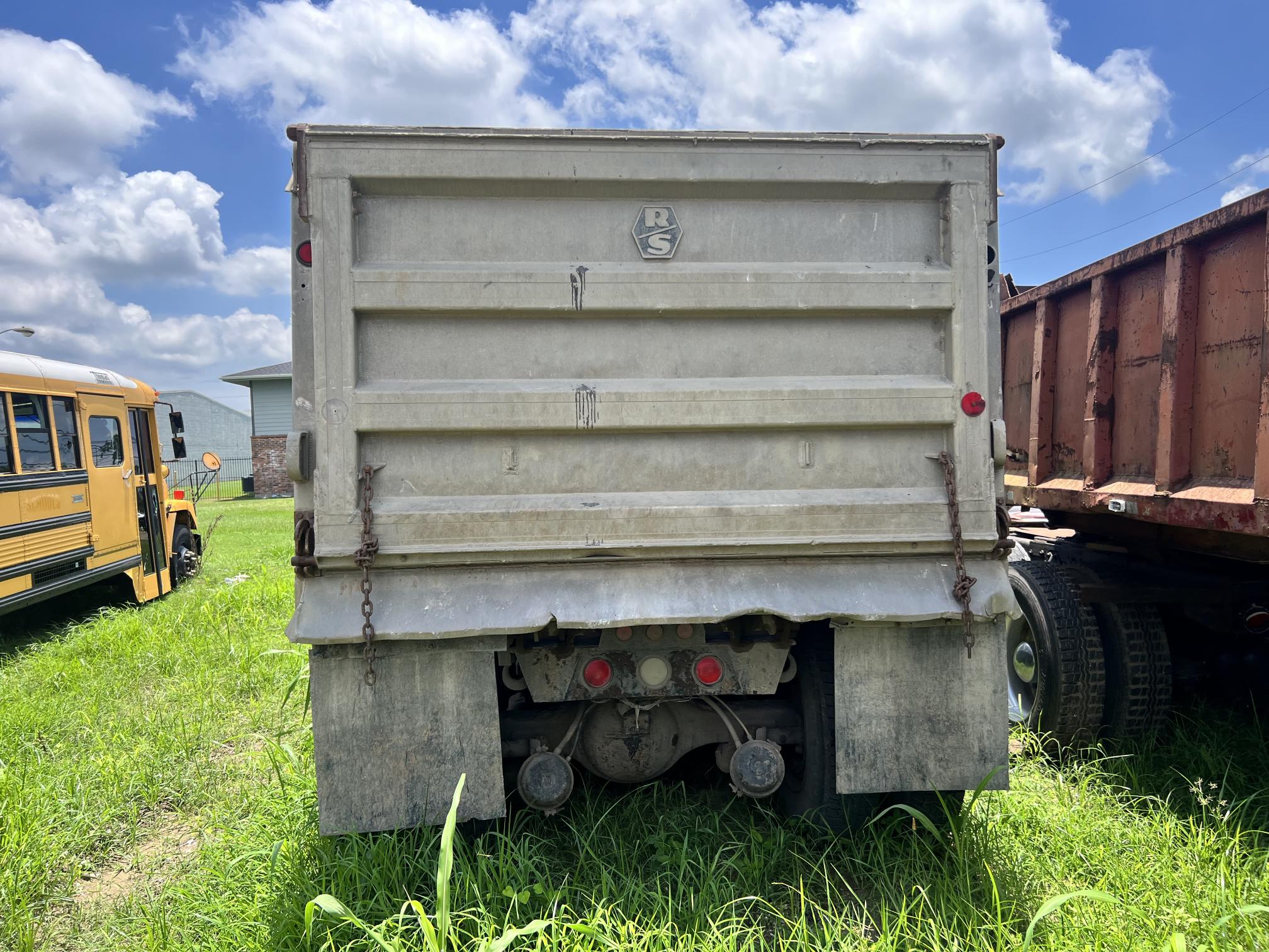 1997 INTERNATIONAL F4900 - view 4 of 19