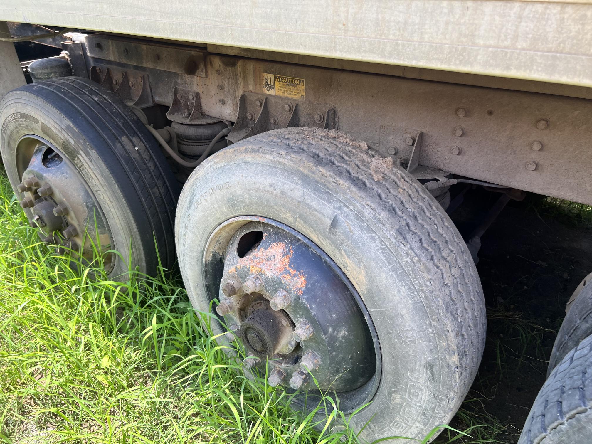 1997 INTERNATIONAL F4900 - view 19 of 19