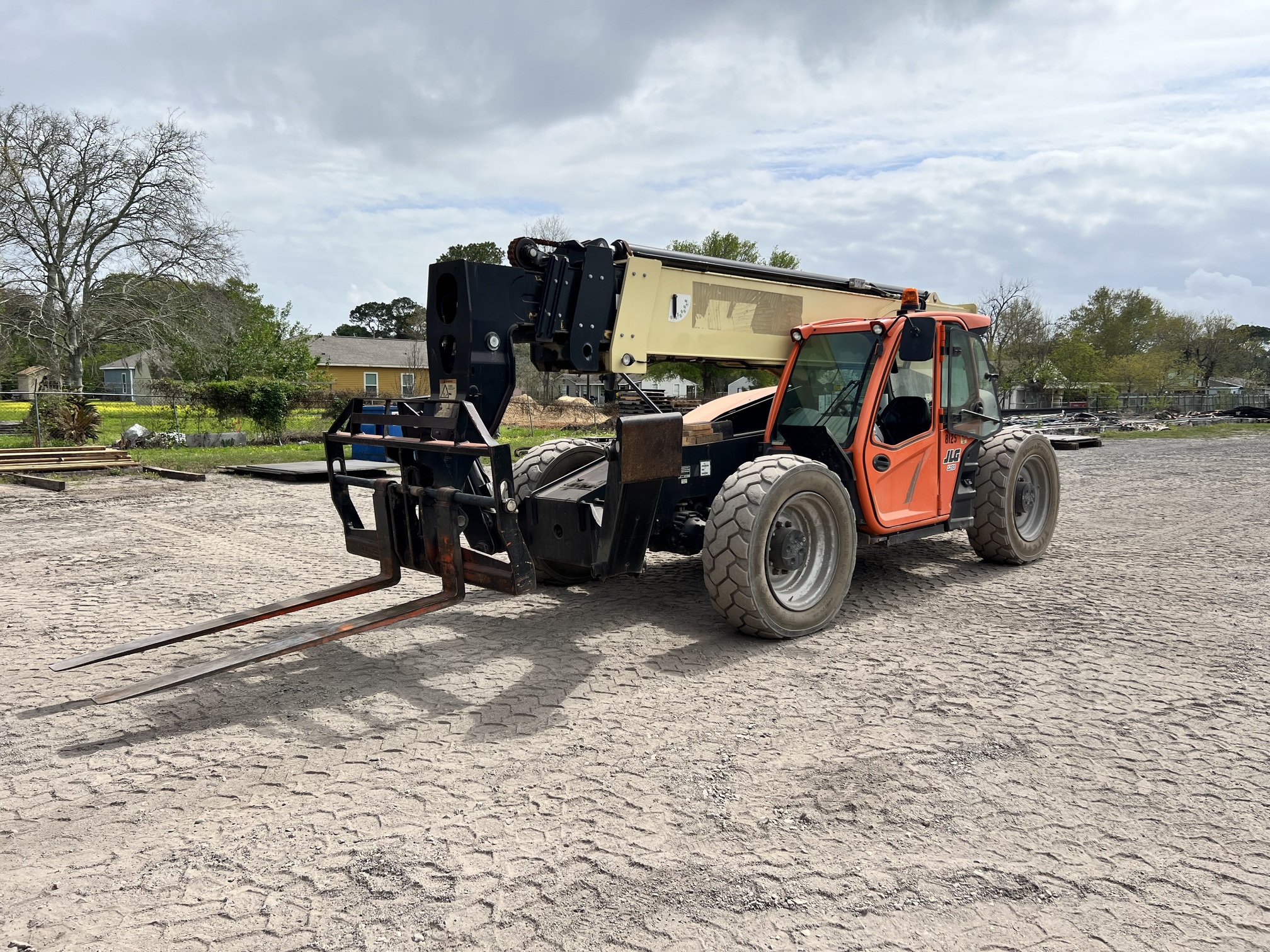 2017 JLG 1255 - Image 8