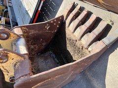 2011 DEERE 450D LC - Image 42