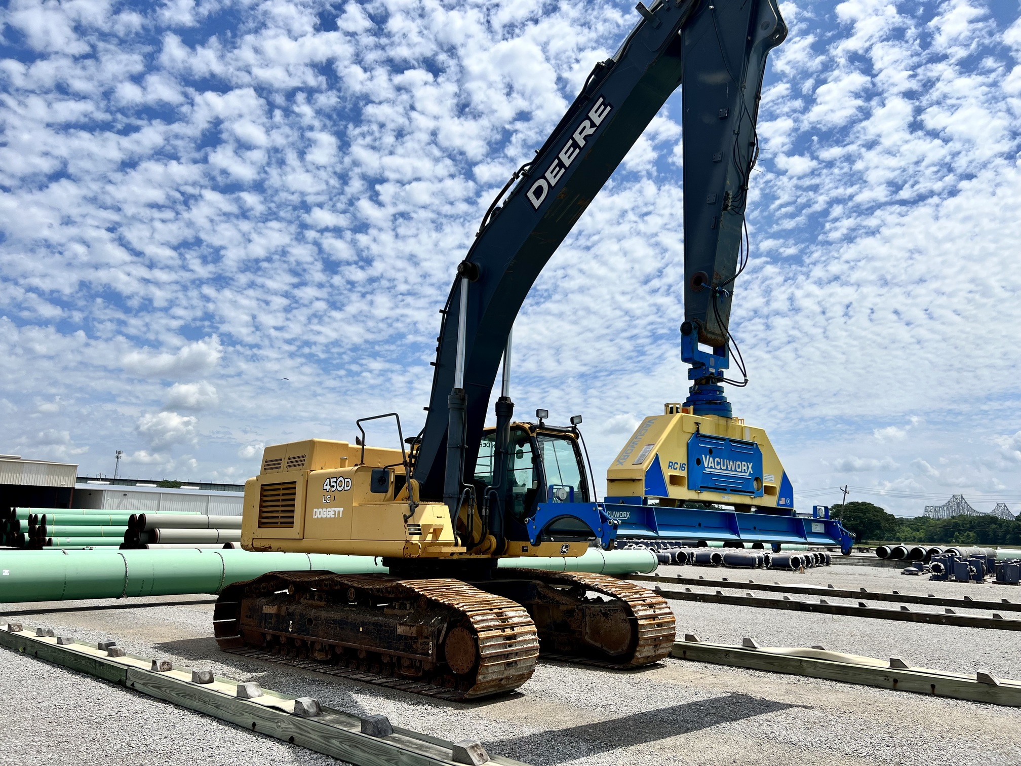 2011 DEERE 450D LC - Image 7