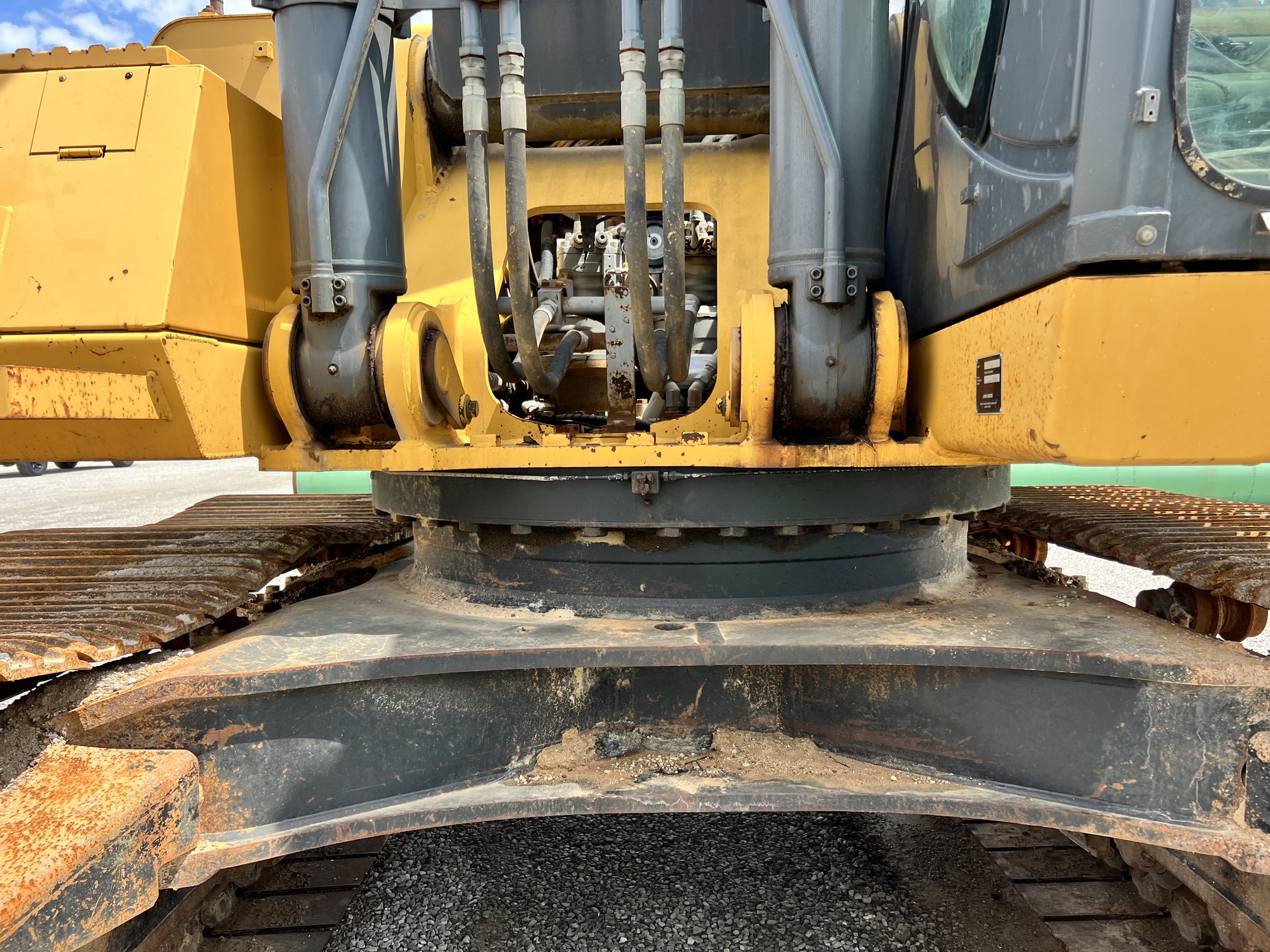 2011 DEERE 450D LC - Image 11