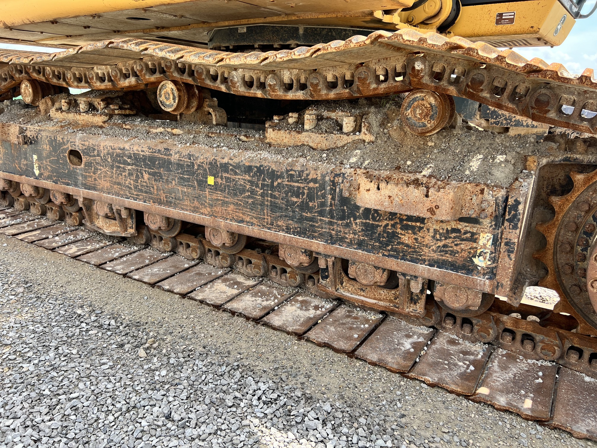 2011 DEERE 450D LC - Image 15