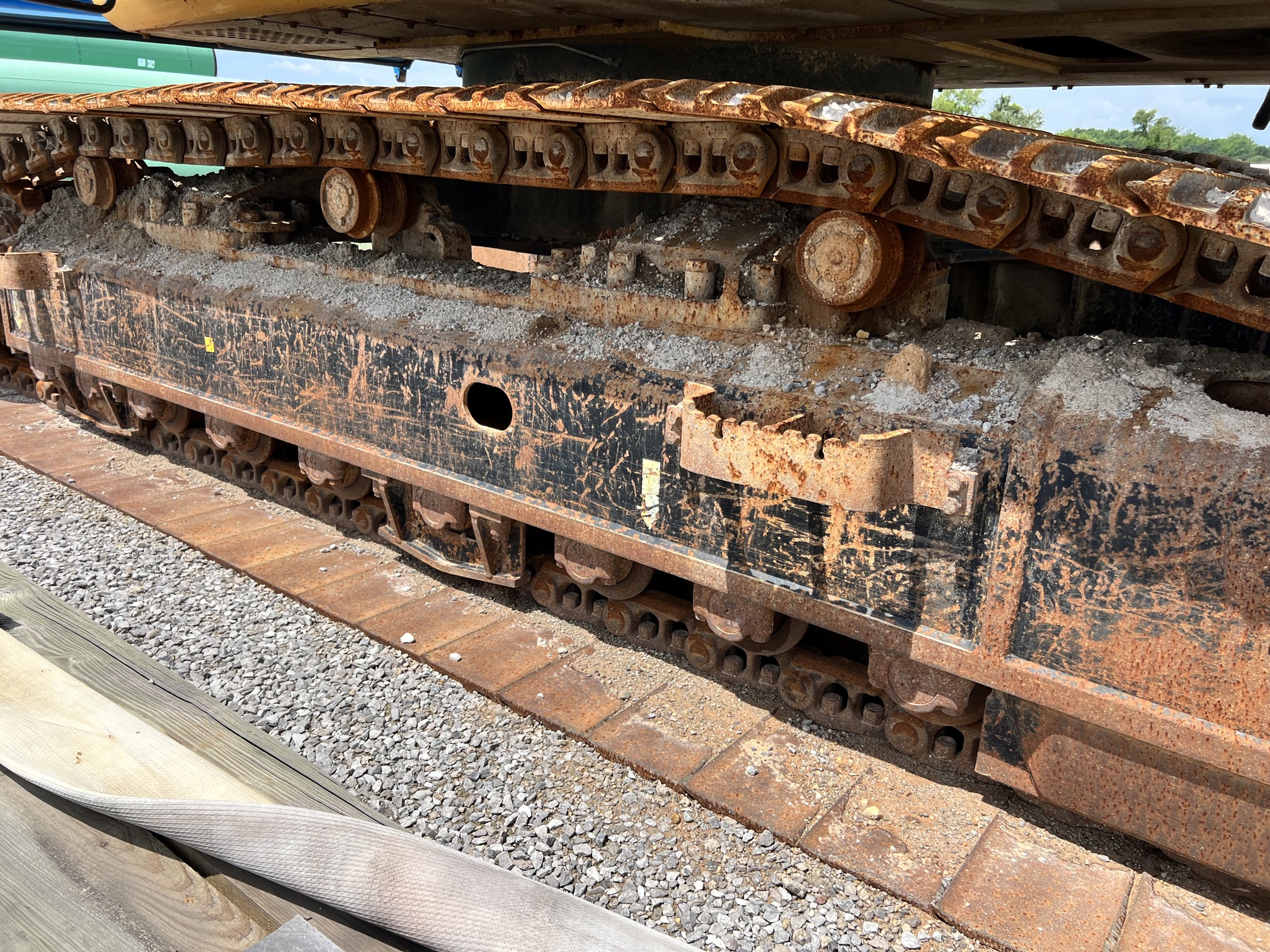 2011 DEERE 450D LC - Image 22