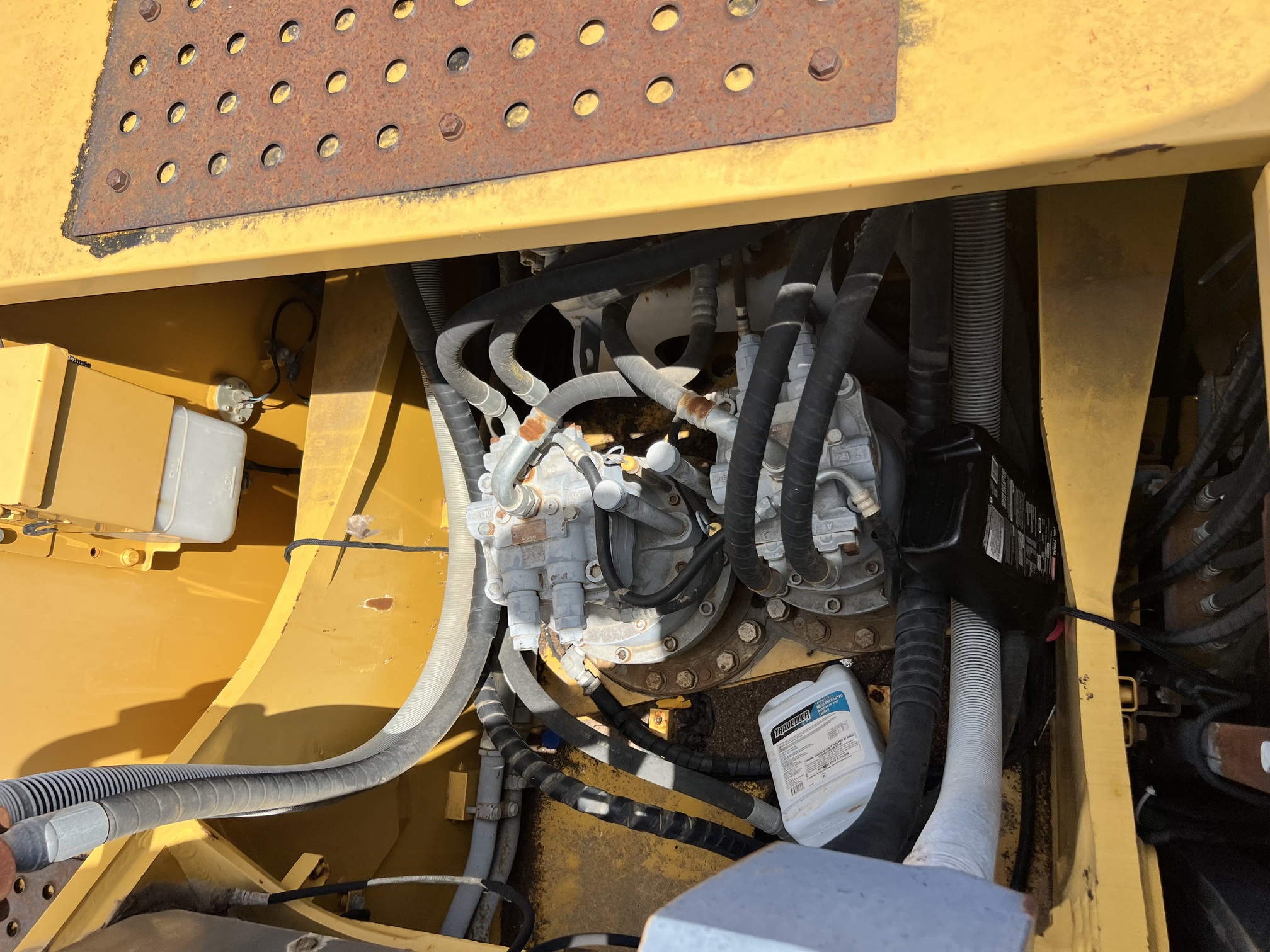 2011 DEERE 450D LC - Image 31