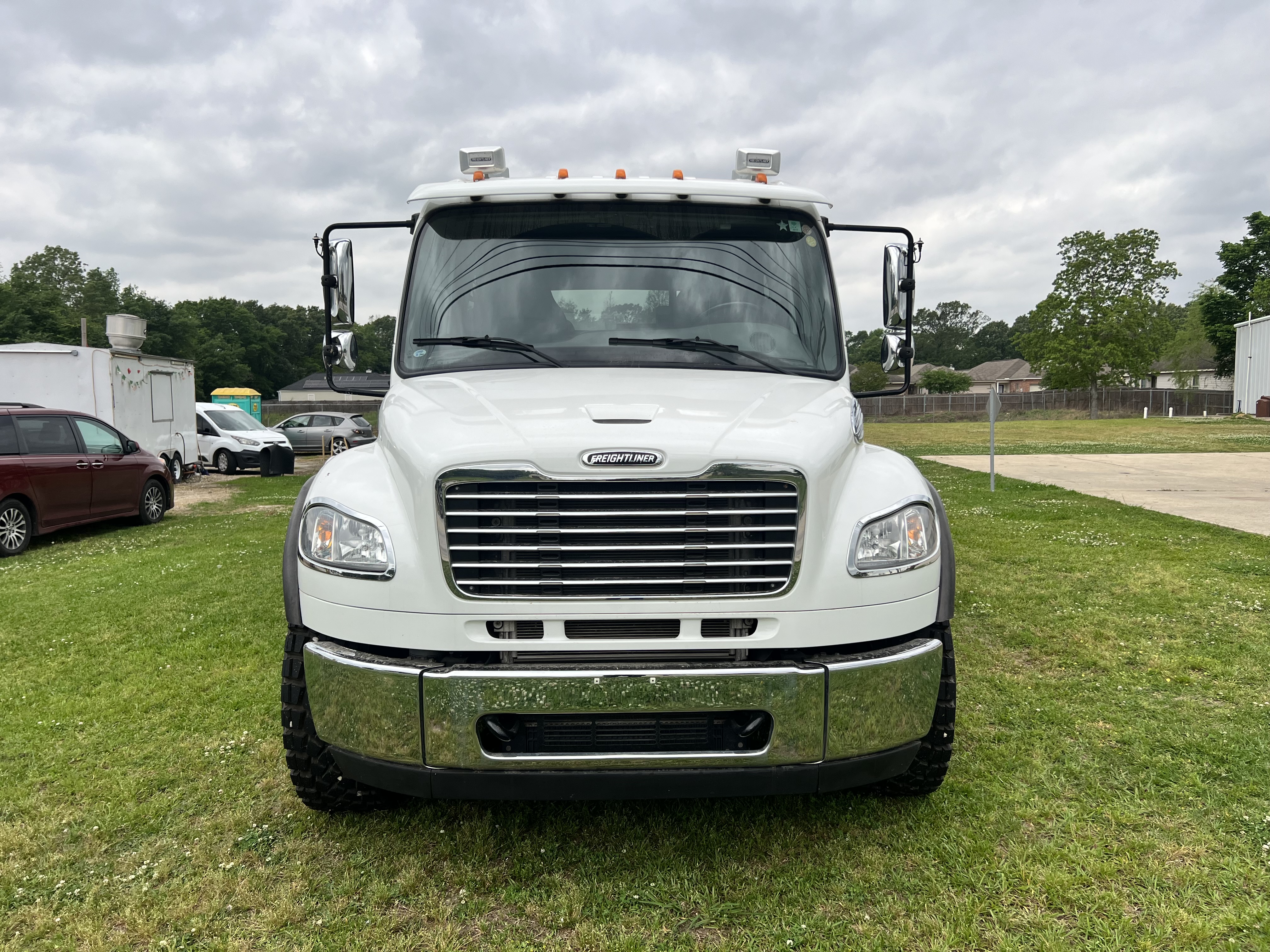 2014 FREIGHTLINER M2 Sport Chassis - Image 8