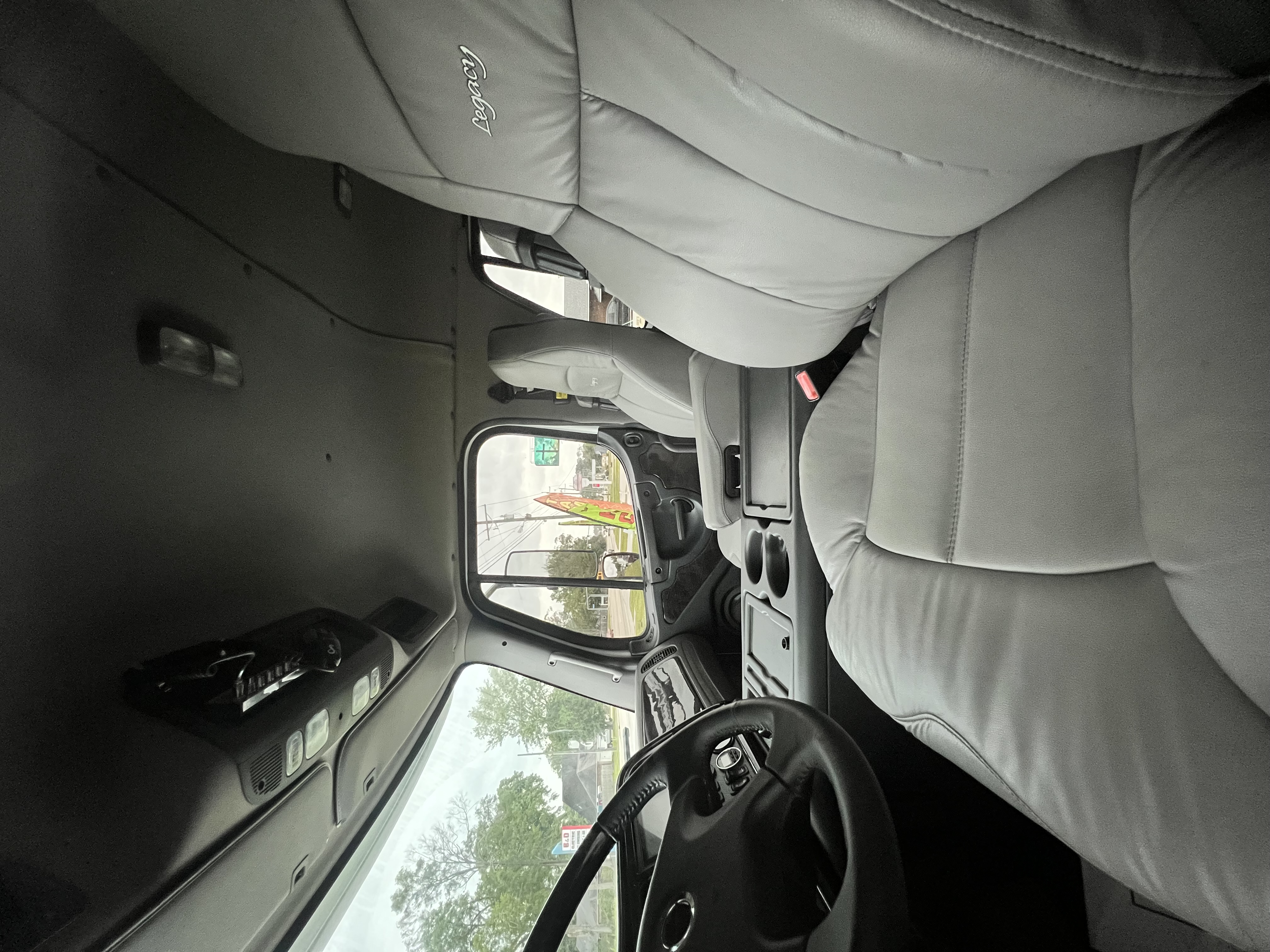 2014 FREIGHTLINER M2 Sport Chassis - Image 26