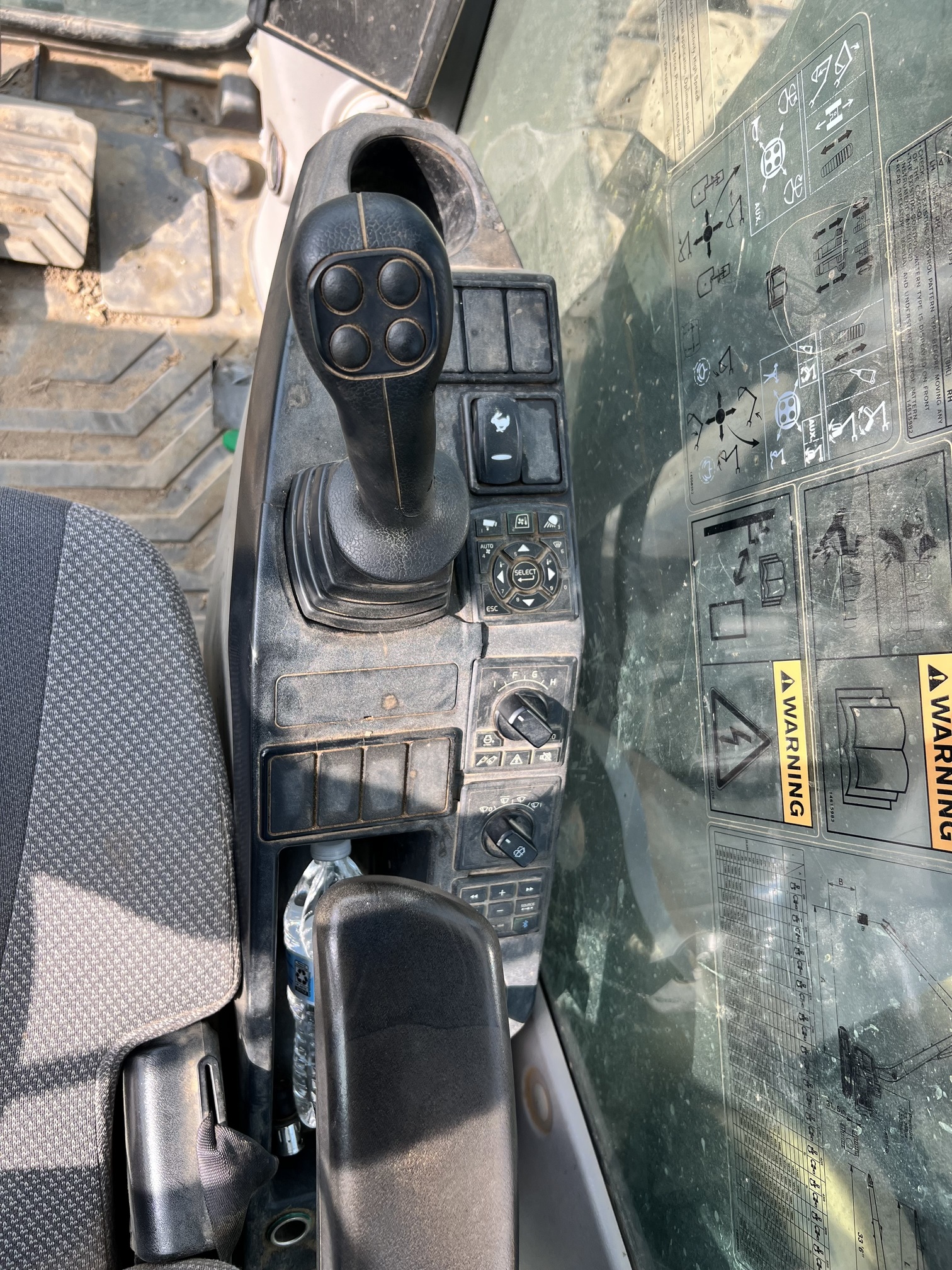 2018 VOLVO EC300ELR - view 14 of 44