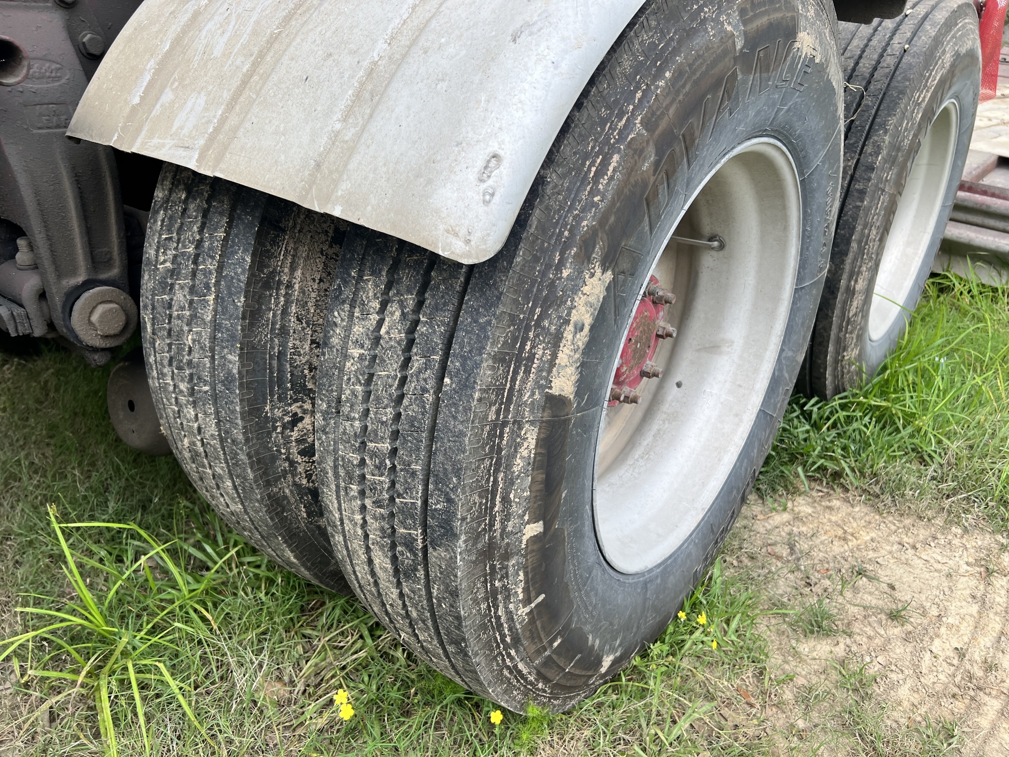 1990 PETERBILT 379 - Image 35