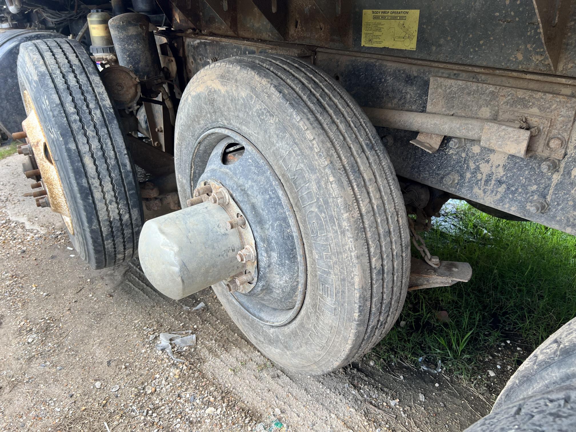 1994 WHITE/GMC AutoCar - Image 12