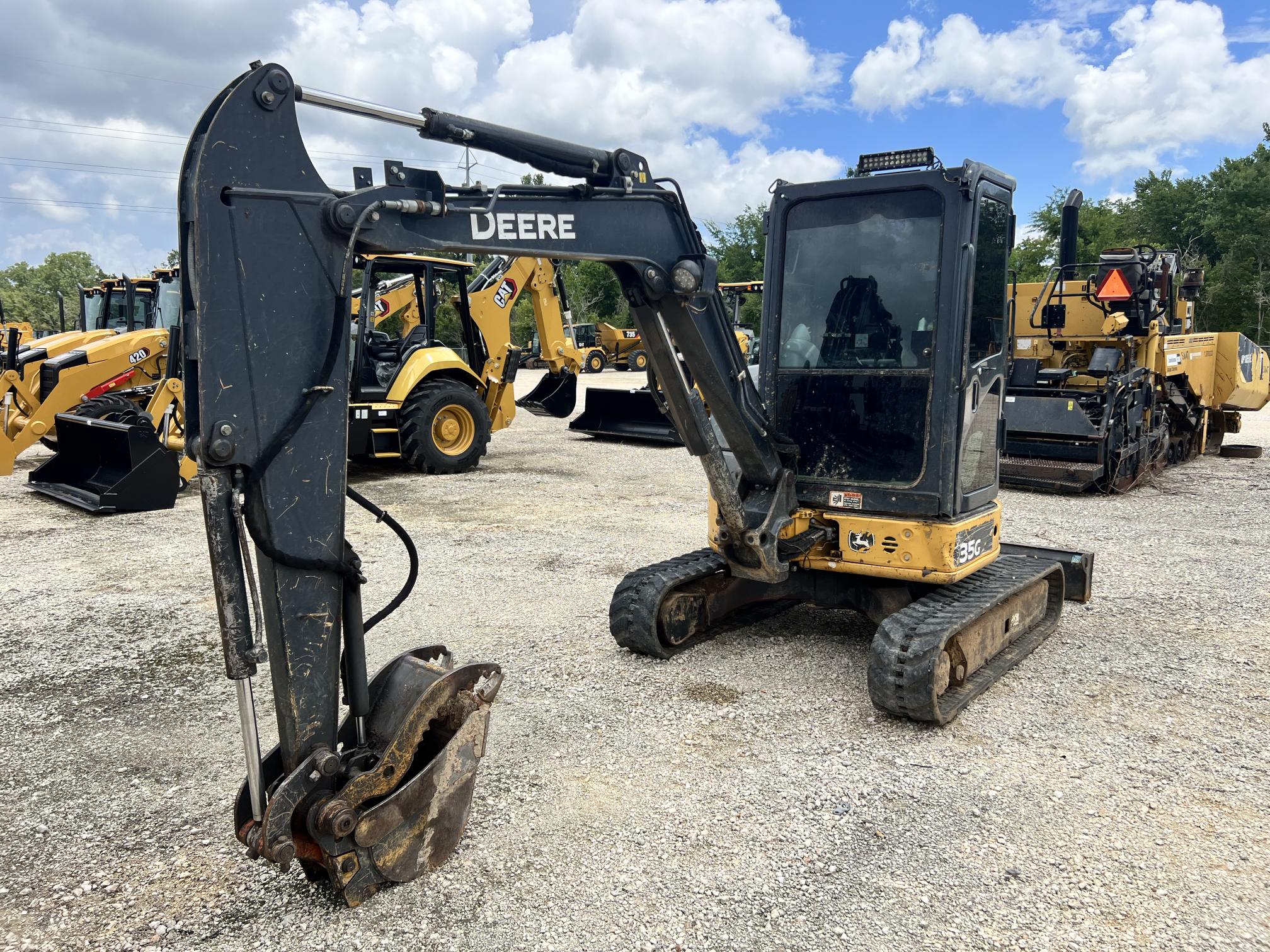 2017 DEERE 35G - view 2 of 31