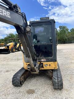 2017 DEERE 35G - Image 3