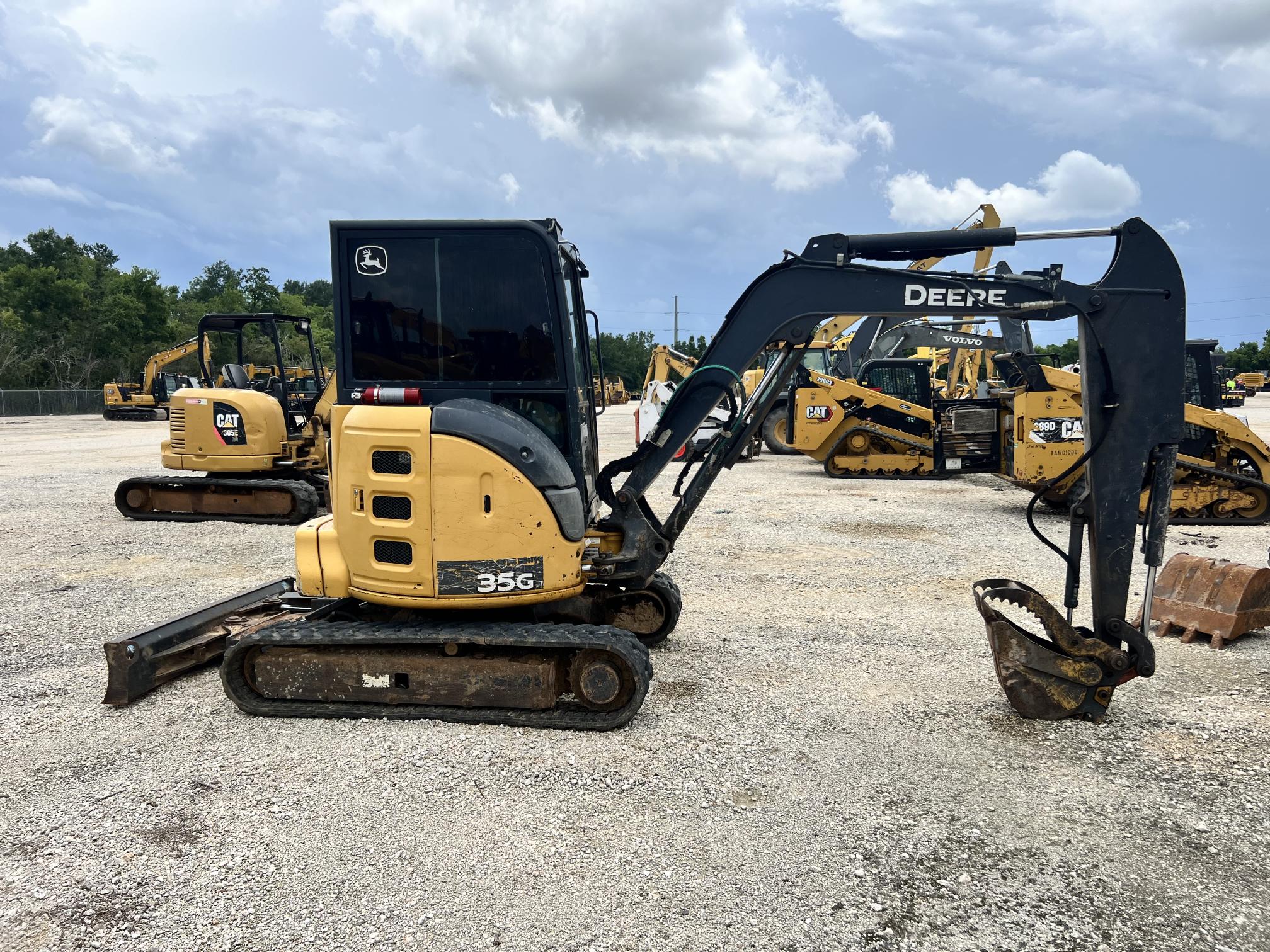 2017 DEERE 35G - Image 5