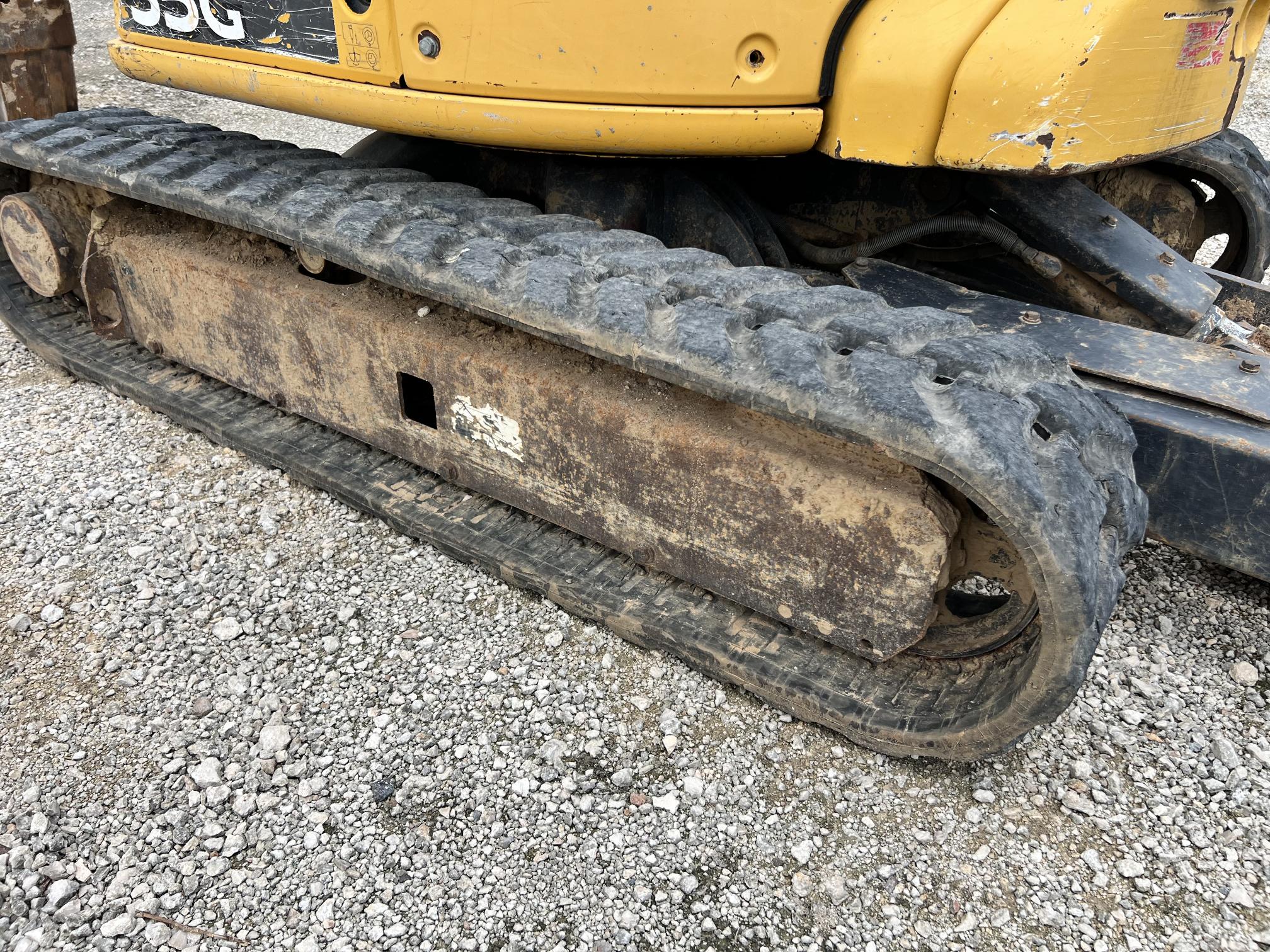 2017 DEERE 35G - Image 19