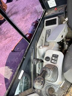 2017 DEERE 35G - Image 24