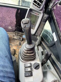 2017 DEERE 35G - Image 29