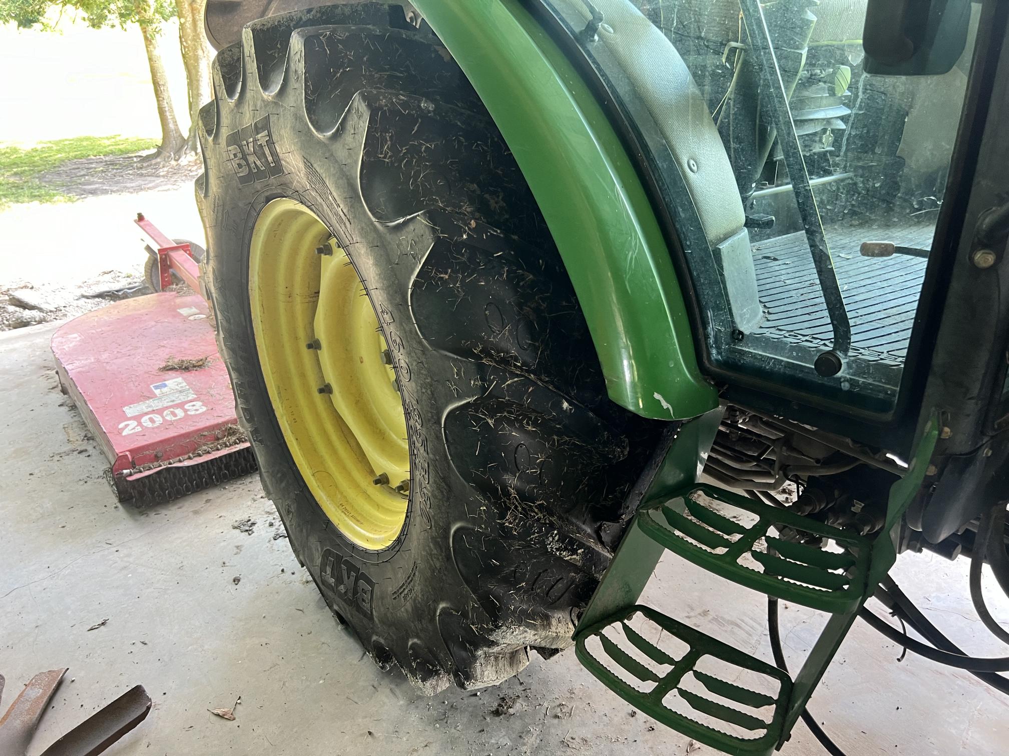 2015 JOHN DEERE 5101E - Image 11