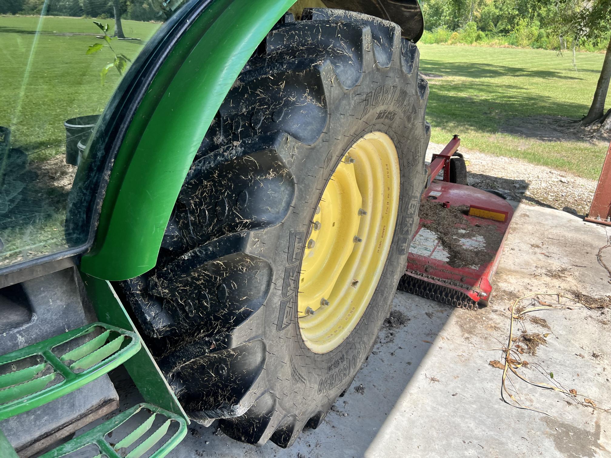 2015 JOHN DEERE 5101E - Image 16